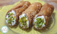 /album/galleria-foto-homepage/cannoli-al-pistacchio-e-ricotta-jpg/